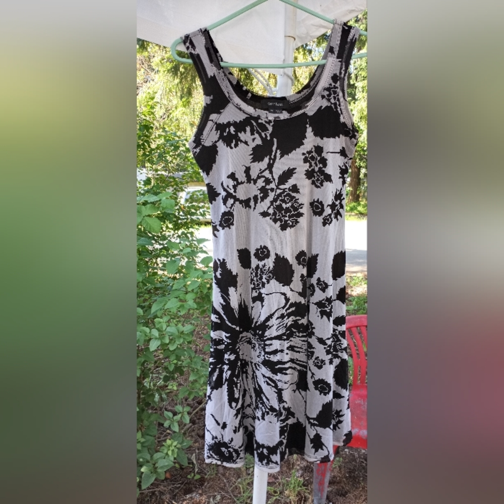 Floral  casual dress by Karen Kane